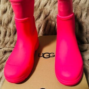 UGG Girl Neon Pink Winter Boots